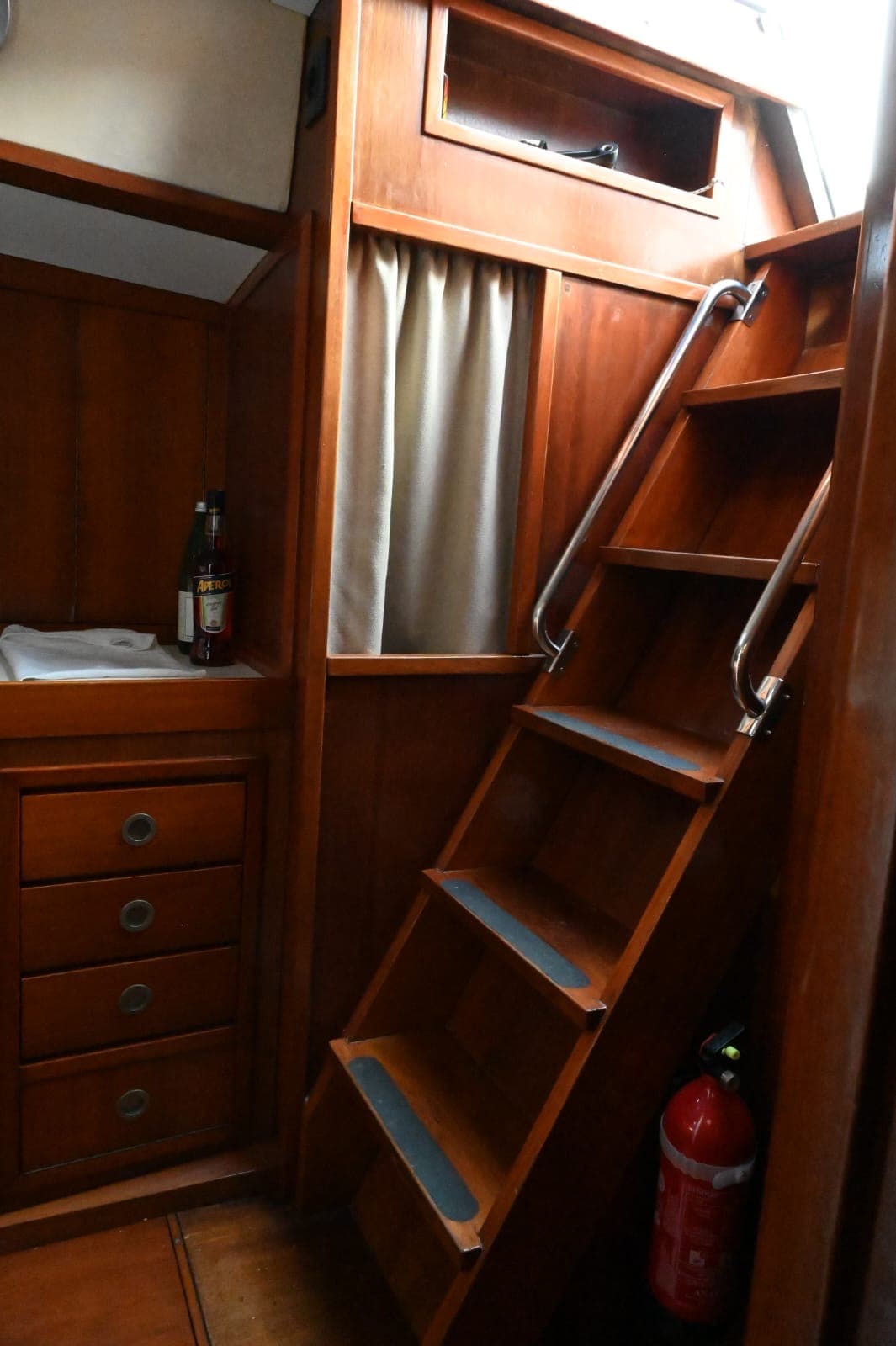 Cabina della barca a vela Bellatrix — interni
