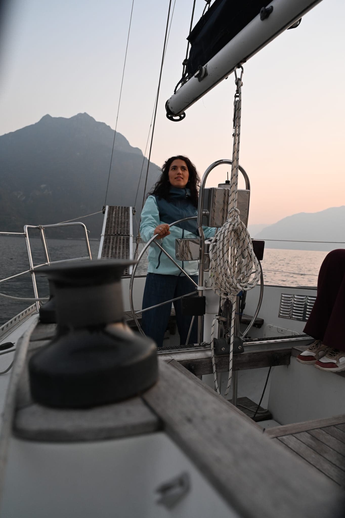Timone e strumentazione di bordo — barca a vela